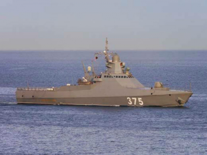 В Черном море корабль «Дмитрий Рогачев» сбил светящиеся авиационные бомбы
