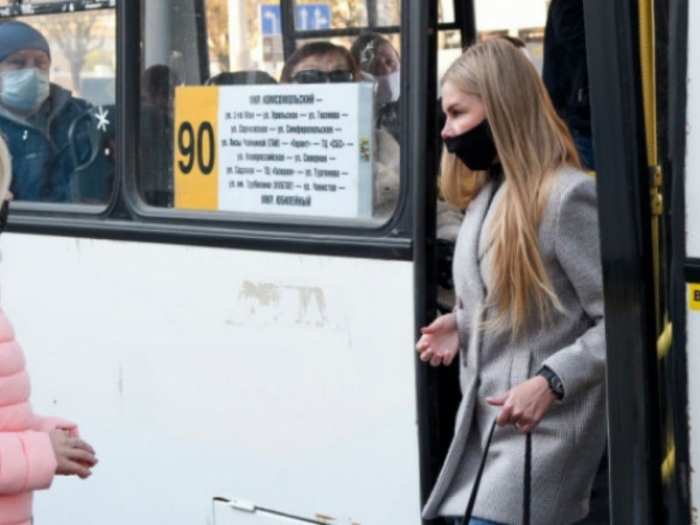 В Краснодаре на соблюдение масочного режима проверили более 6,5 тыс. трамваев и автобусов