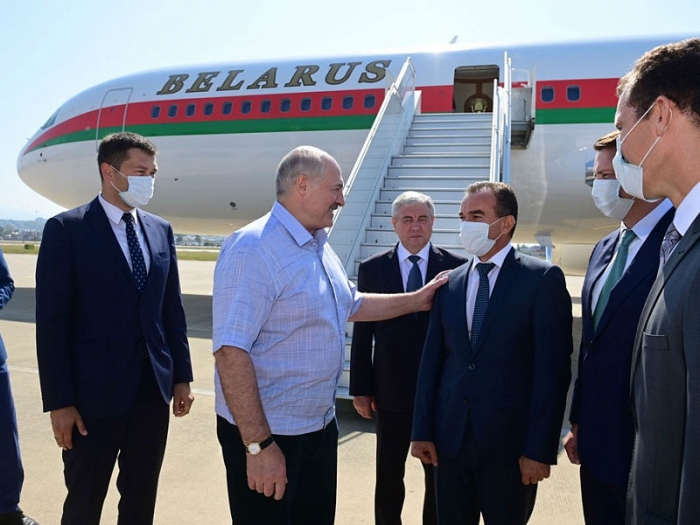 По поручению Президента РФ Вениамин Кондратьев встретил в аэропорту Сочи Александра Лукашенко