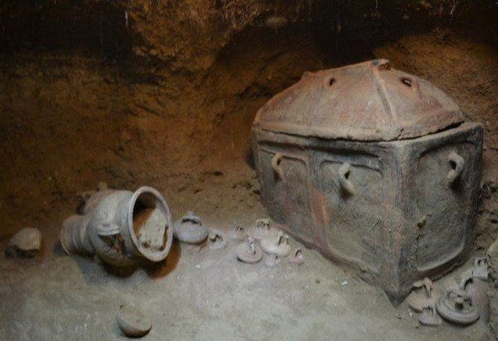 На Крите нашли гробницу
