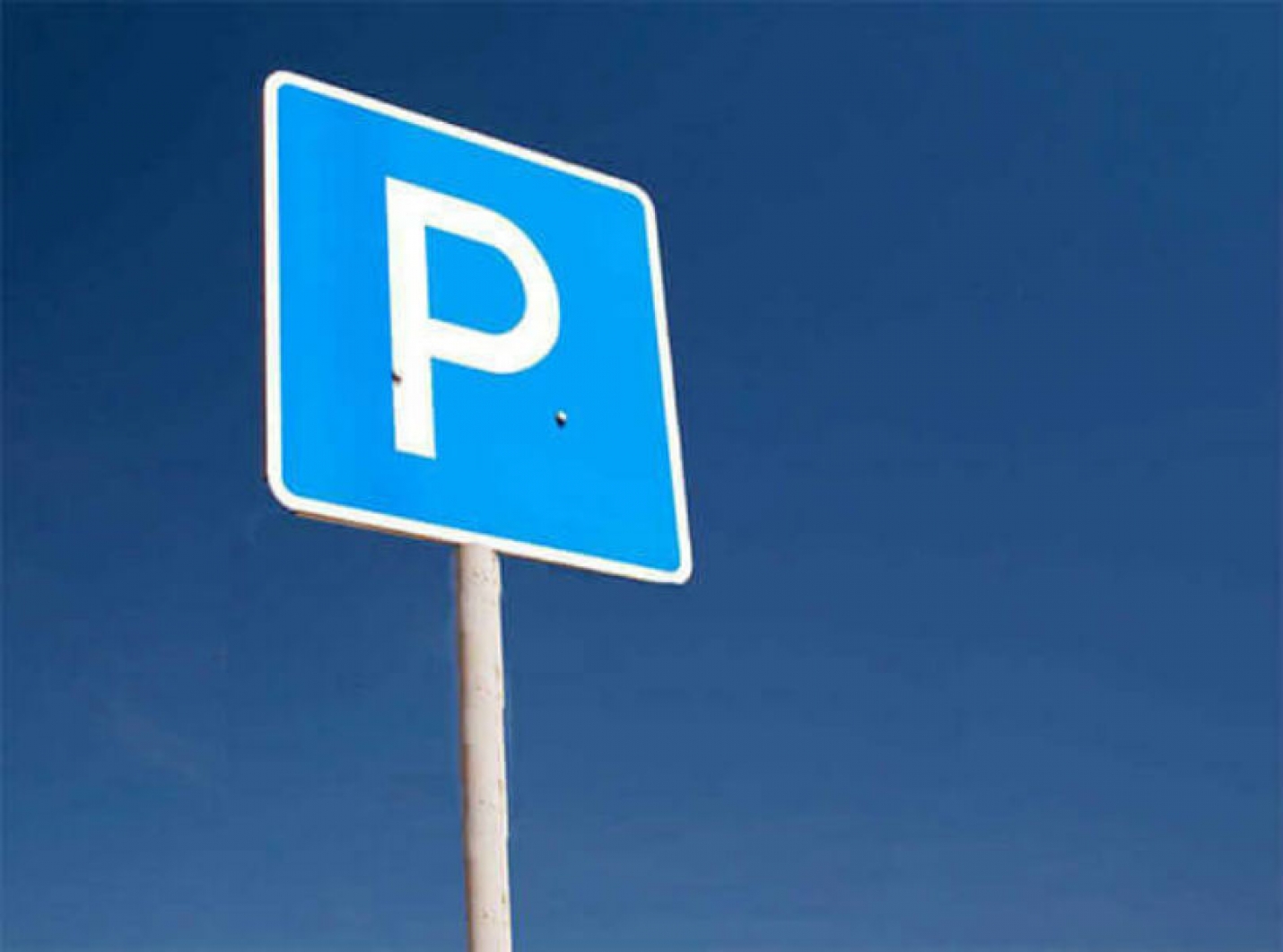 В Краснодаре в выходные дни открытые городские парковки будут бесплатными