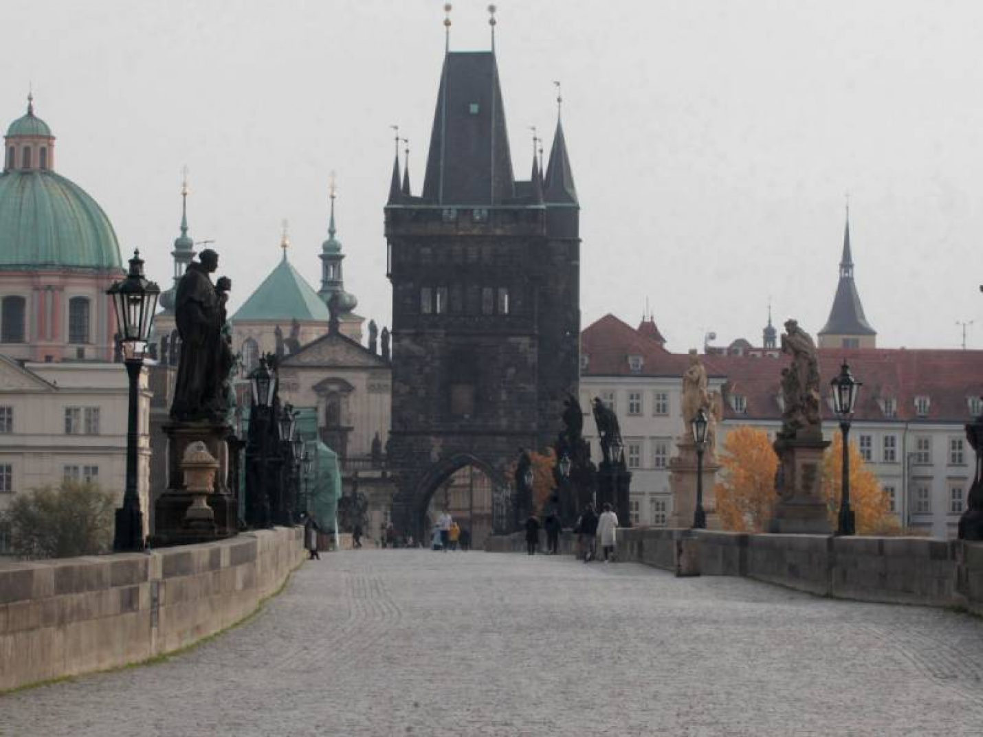 Чехия закрыла въезд в страну для иностранцев