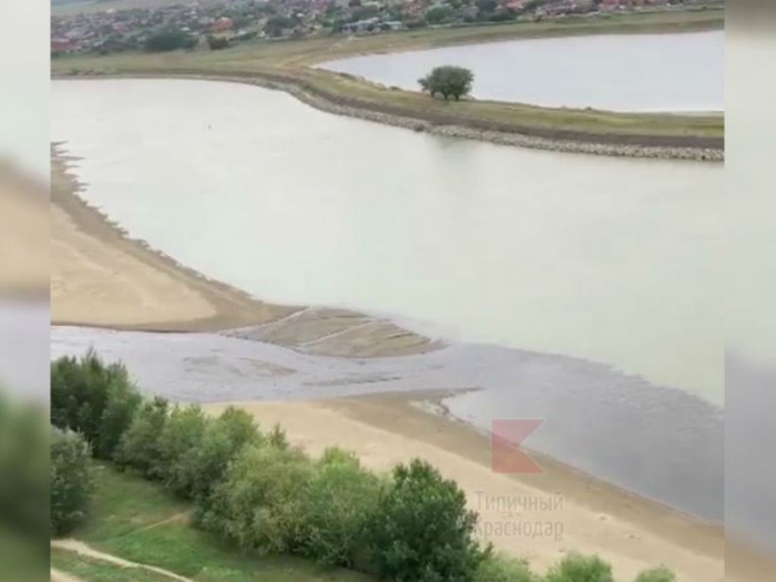 Власти Краснодара заявили, что устранили аварию с утечкой фекалий в реку в ЮМР